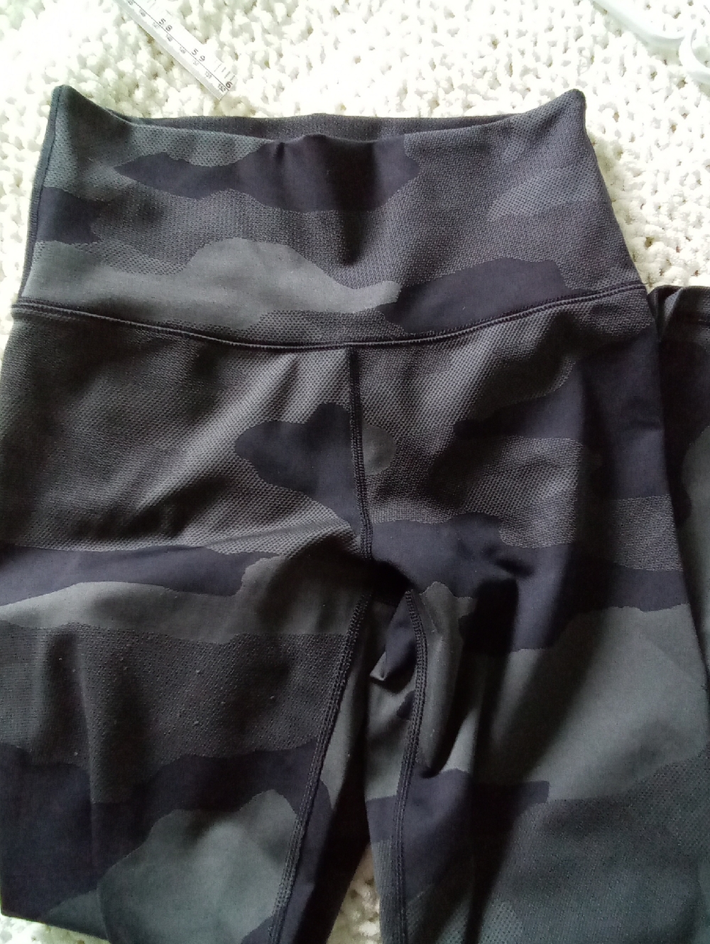 Offline By Aerie High-Waist Black Gray Camo Leggings